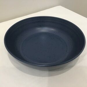 💙 Bee & Willow 10” Navy Blue Stoneware Serving Bowl — Like New! 💙